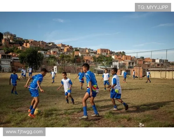 探寻最小众的足球明星他们在绿茵场上的独特魅力与故事 探寻最小众的足球明星他们在绿茵场上的独特魅力与故事