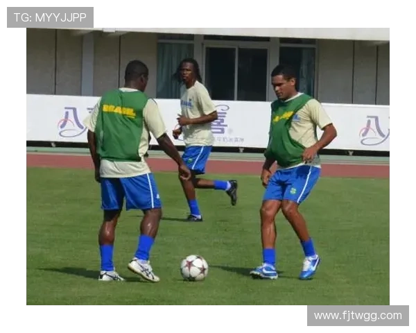 篮球与足球的双星传奇谁是当今最闪耀的运动巨星