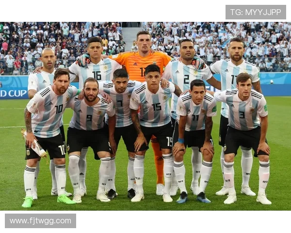 全球足球明星名字大全及其成就分析与历史回顾